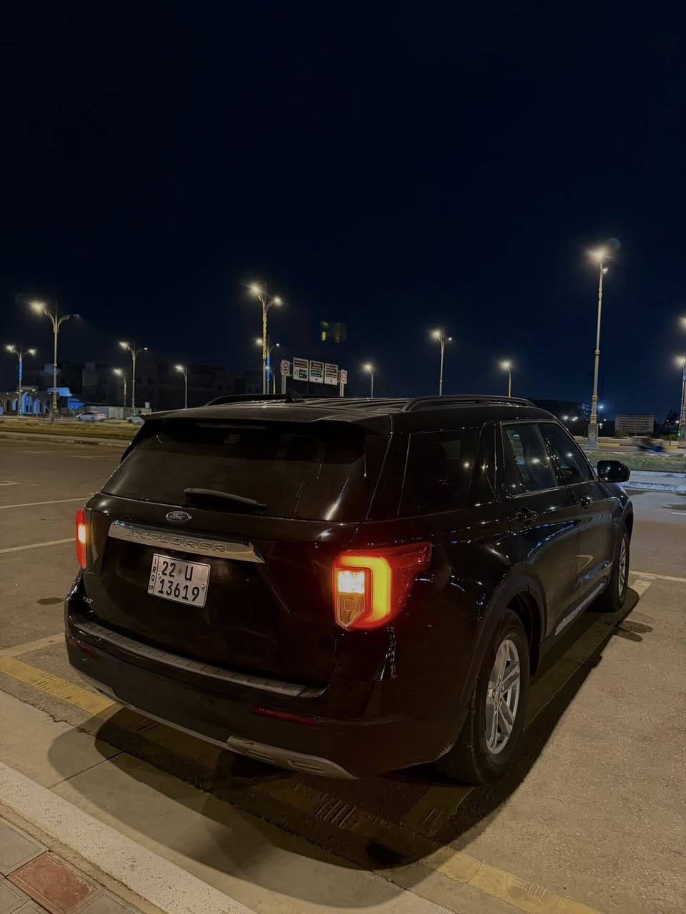 𝐅𝐎𝐑𝐃 𝐄𝐗𝐏𝐋𝐎𝐑𝐄𝐑  2024
فورد_اكسبلورا فول لمتد عده البنوراما 2024 للبيع 
رقم اربيل (قطعة وحدة صبغ) 
 لون اسود ماشية 22 الف 
 فحص وسنوية جديد وباسمي
المواصفات/
محرك 4توربو 2.3سلندر 
كراسي جلد
 بصمة ابواب
 دخول ذكي 
بصمة تشغيل
انارة متغيره 7 الوان 
تشغيل عن بعد
شحن وايرليس
مرية شفط كهربائي واشاير وحساسات النقطة العمياء بالمري
صندوق شفط كهربائي
سستم سماعات. شاشة دشبول ديجيتال
 4 كاميرات محيطية °360 درجه
اوتو هولد/ ‌‎تحديد سرعة/اوتو ستارت/اوتو ستوب/رادارات 360 درجه/ امامي (تحديد مسار)
رادار جانبي  (نقاط عمياء)
رادار خلفي (التحذير من الاصطدام)
/حساسات محيطيه 360 درجه
كراسي كهرباء وخزن  وتدفئه وتبريد 
بردات بلادية
استيرن تدفئة  تحكمات
تبريد مركزي
انضمة قياده متعدده 
هاند بريك بصمة
 وبعد هواي مواصفات/
الضرر/ جانبي موضح بالصور فقط باب خلفي وشبر بقبغ الجنطه 
سيارة جديدة وجاهزة وكل نقص مابيه وخدماته كله بشركة القاصد والسيارة وباسمي 
السعر 266$ قابل للتفاوض  
مكاني كربلاء
***********
***********
