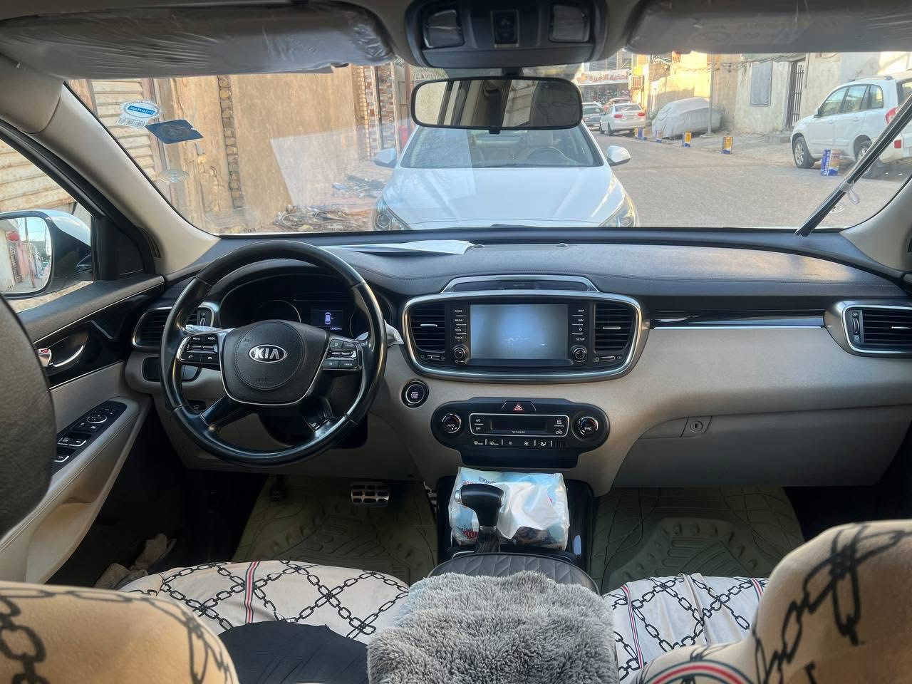 السلام عليكم.

 سياره: سورنتو مراوس او بيع.

موديل : 2020.  

المواصفات: فول ما عدا الفتحه. 

الضرر : كفاله عامه.

 لتواصل او الاستفار :  ***********
                    واتساب : ***********.
السعر : (خاص يتم الرد عليك تلقائي).
 
المكان : النجف الاشرف.
