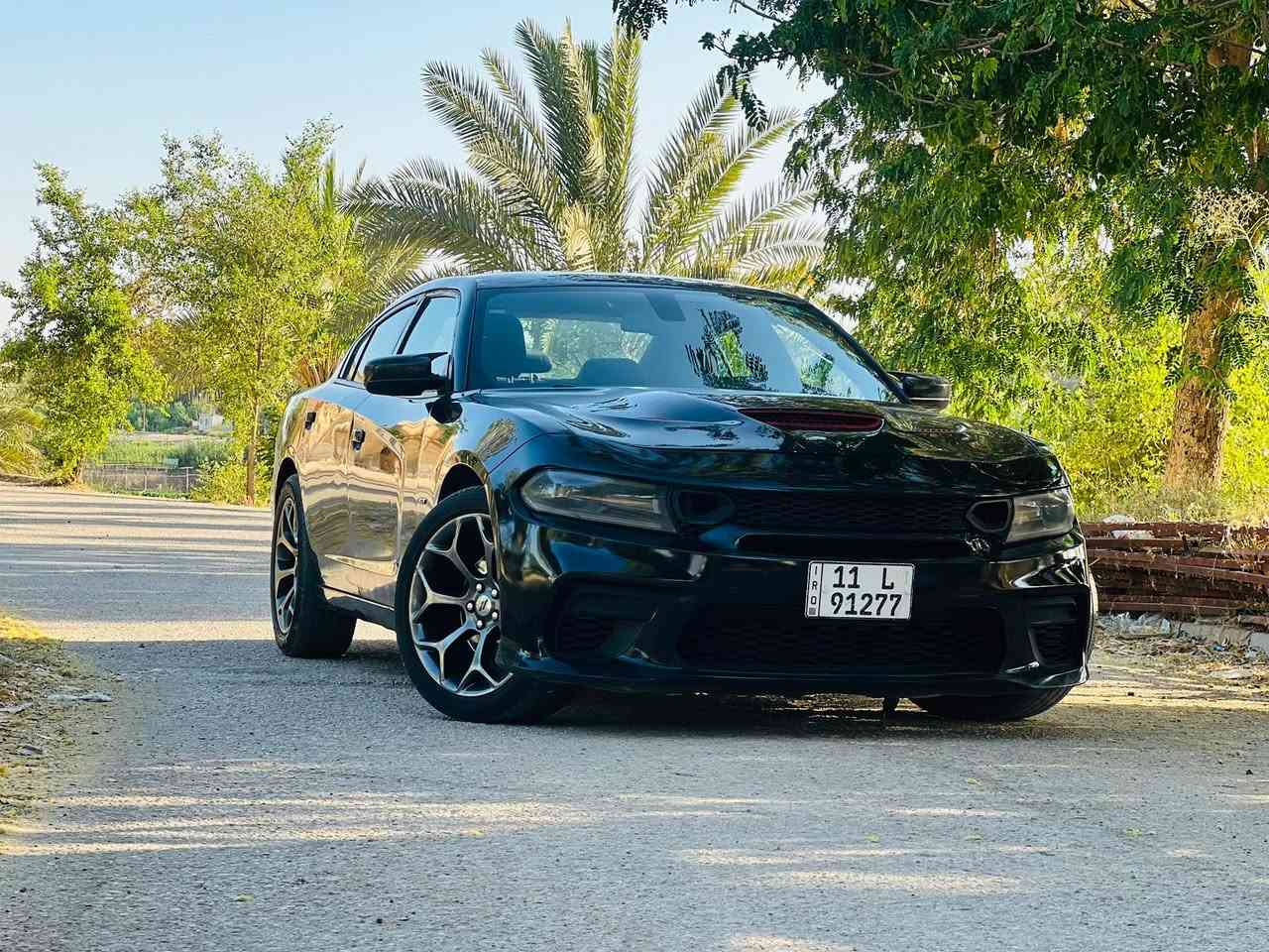 السعر 139 ورقه قفل 🔒 
جارجر  جيتي GT  خليجي موديل 2019 اصل 
بيه 5 قطع صبغ وجزء بارد بالقماره 
لغد شواصي كفاله 
 فول مواصفات GT 
6 سلندر 
رقم  بغداد تحويل مباشر
المحرك : V6.  3.6L .
المواصفات 
* ويل قياس 20 انچ  بلادي تخم تاير جديد
* كشافات الضباب زنون . 
* المصابيح الأمامية مع LED . 
* حساسات . 
* شاشه كبيرة مع نظام ملاحة نفكيشن GPS .
* الشاشة مع اوپشنات
* سستم صوت الپاين .
* مقاعد أمامية كهربائية عدد 1 
* تشغيل عن بعد . كار بلي 
* محدد سرعة . 
* شاشه كبيره 
* كاميرا خلفية .
* مرايا متحسسة للاضاءة العالية .
* كير شفتر بالستيرن . 
* دخول ذكي (بصمة) . ‭***********‬
