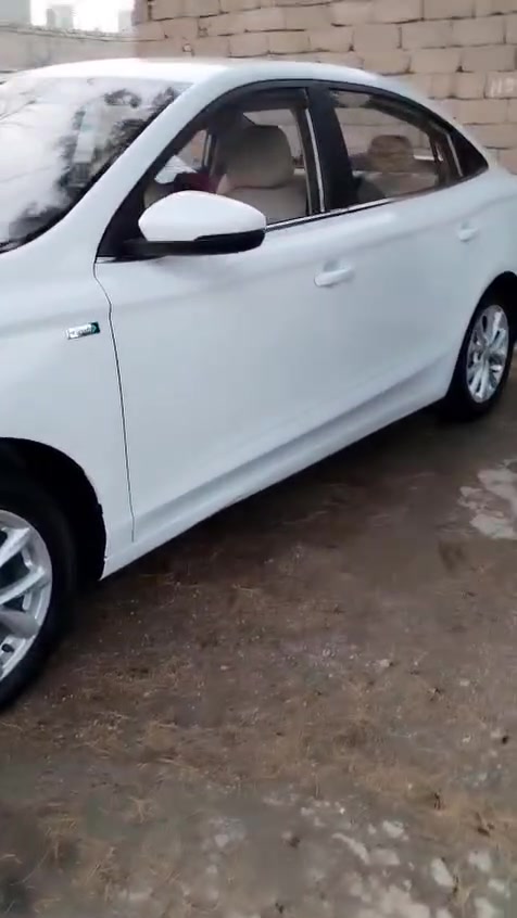 سلام عليكم ورحمة الله وبركاتة سياره لبيع مجيفايف فول مواصفات مكفوله تخم تاير حداديه تبريد 202 العنوان ميسان ***********
