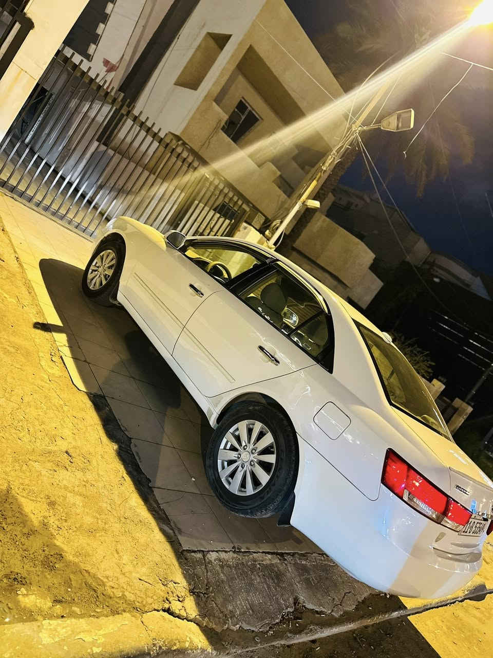 سلام عليكم للبيع سوناتا 2008سياره حلوه وجديده معنى الكلمه بيها صبغ باب وجاملغ وبنيد كلير فقط بدون ضرر
دواخل كله  جديد تخم  تاير ويل جديد حداديه خير من الله 
جاهزه من كل النواحي رقم بغداد بسمي #السعر120وبيهامجال
العنوان بغداد الكاضميه
 ***********☎️***********
