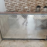 جهاز كريب • ميز حديد 2م • بغداد الشعب
