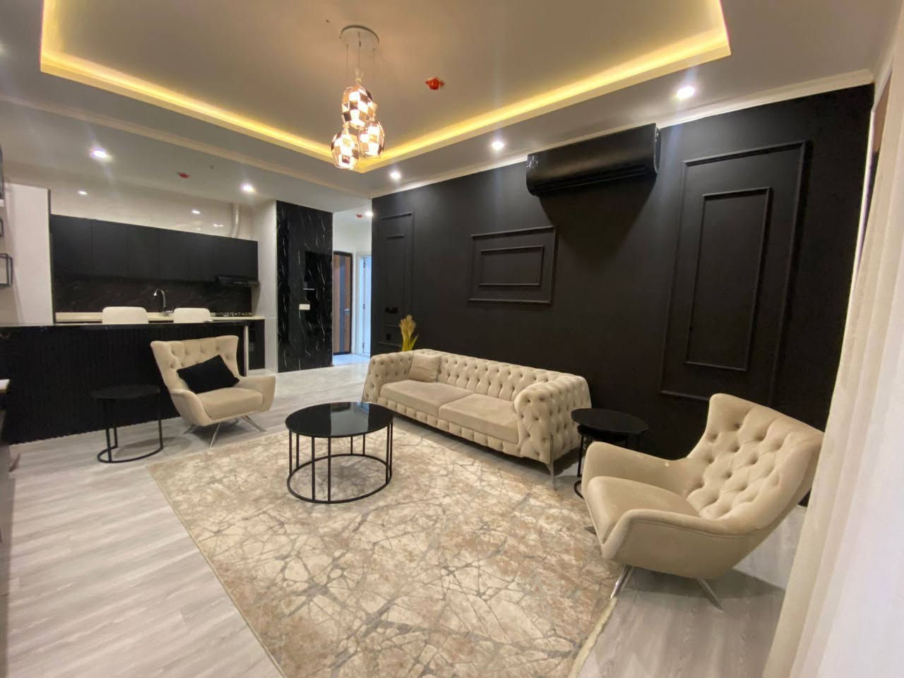 ☀☀#شقة_الایجار في #اربيل ‌☀☀
📌الموقـع:  واو تاورز في مربع الذهبي

✅ غرفە و صاله 1 + 1 مٶثث 
✅مـوقع ســتراتيجـي. 
✅اطـلالة مميزه. 
✅ المساحە 100 م
✅متوفــرة 24 ســاعة جميع
 الخدمات. 
✅ماركت 24 ساعه. 
✅صيدليه + مطاعم وكافتريات + مكوه ملابس
✅ الایجار  550 $

🔸انتصل الان لنساعدك على ايجاد العقار المناسب لك او بيع وتأجير عقارك بأفضل سعر وبأقل وقت.

 للحجز والاستفسار:

 0750 957 28 48
 0770 957 28 48

 #شقة_الایجار #خانووبۆفرۆشتن #شوقە_بۆ_کرێ #فرۆشتن #اربيل #هەولێر #شقة_الایجار #خانووبۆفرۆشتن #شوقە_بۆ_کرێ #فرۆشتن #هەولێر #اربيل
