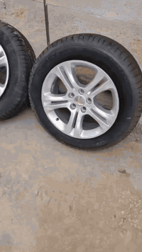 تخم ويل وتاير  نظافه 100% مفتوحات من سياره جارجر ٢٣ ماشيه 7 الف 
مكاني بغداد 
***********
