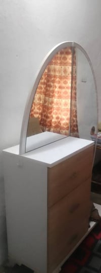 مكلف بنشر غرفه تركيه نضيفه السعر 250 وبيها مجال  الاتصال على الرقم 078...