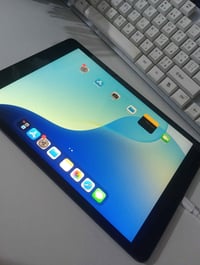 📱 للبيع: آيباد 8 - 32 كيكا للبيع آيباد 8 نظيف استخدام خفيف، سريع وسلس ...
