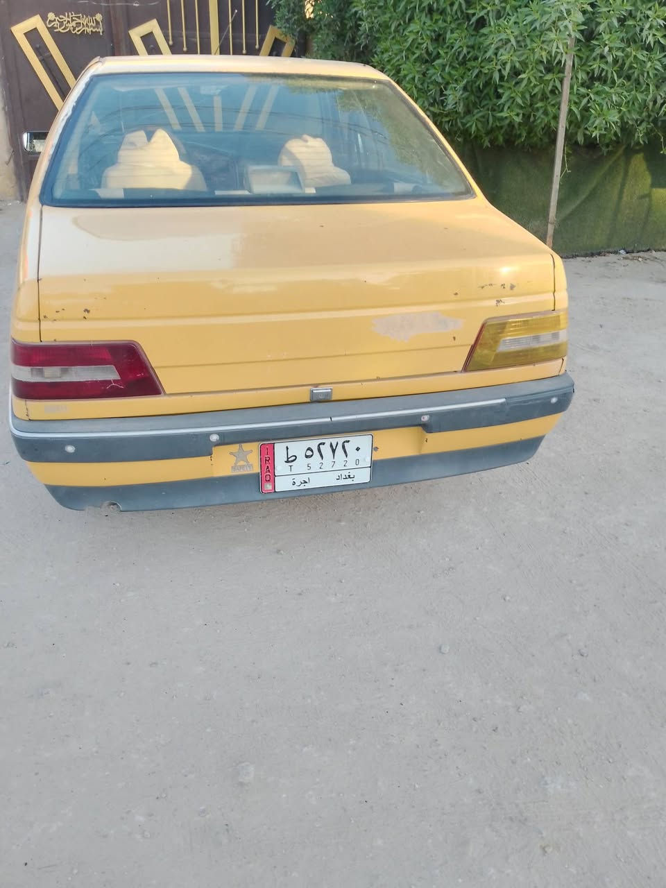 نبيجو 405 كير ومحرك يخبلن كهربائيات كلها شغالة تبريد ثلج كمبريسر جديدة بجيس صار يومين م شادهة رقم بغداد سنوية ل27راعيهة بالنجف يداور ماعندي اي مشكلة غرامة ماعليهة بس هيئة عليها بس ماعرف شكد سيارة جاهزة ترايك وين ما تريد صدر جديد بيع او مراوس سعر 20وبيهة مجال  مكاني كربلاء  شراي يتصل ويدلل رقمي هذة ***********/***********
