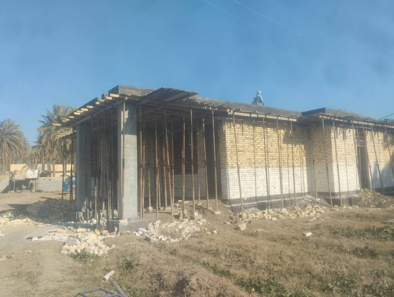 العمل داخل بابل وبغداد مقاولات عامه وكافة اعمال البناء والترميم وتسليم هيكل عظم أو تسليم مفتاح وحسب المدة الزمنية المتفق عليها #للاتصال خاص أو *********** أو ***********
