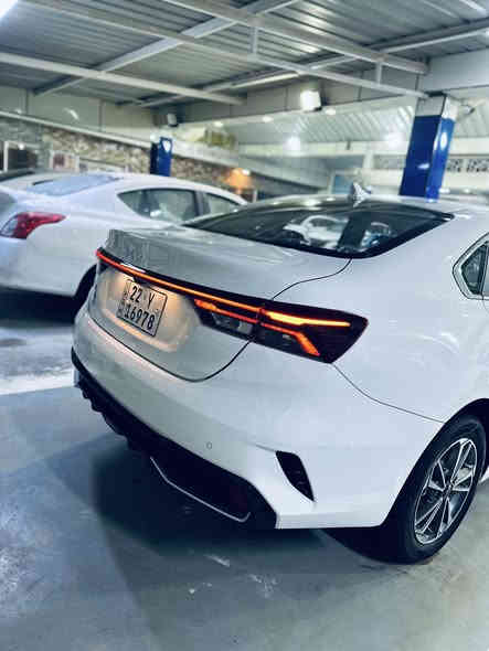 .    2025

         K3.  سيراتو 

       رقم أربيل                تحويل او وكاله 

                                                         

المواصفات فوووول      .  السعر 146 ماشيه 7 الألف                   

شاشه ديجتال 

لد امام خلفي نهاري 

بصمه                            جام عل ريمونت اوتو 

كشنات جلد 

هند بريك بصمه 

تبريد لمس شاشه 

اوتو هولد           

فتحه سقف                                             

حساس لايت 

حساس خلفي بلادي 

حساس أمامي بلادي 

كاميرا خلفيه بلادي 

جي بي اس

نضام تشغيل الكاميرات 

شاشه  كبيره اصلي ابل كار بلي 

نضام ترحيب مري شفط

نضام مود درايف إيكو وسبورت و عادي

تحكم ستيرن فول 

ويل كب كروم 

لد امامي نهاري

 شباك نيكل

مانع انزلاق

مانع انحدار 

لايت عدسات زنون 

ايرباكات عدد6

جهاز موازنه ABS

للاستفسار الاتصال     

السياره مكفوله عدا كارت بالباب الخلفي

***********
