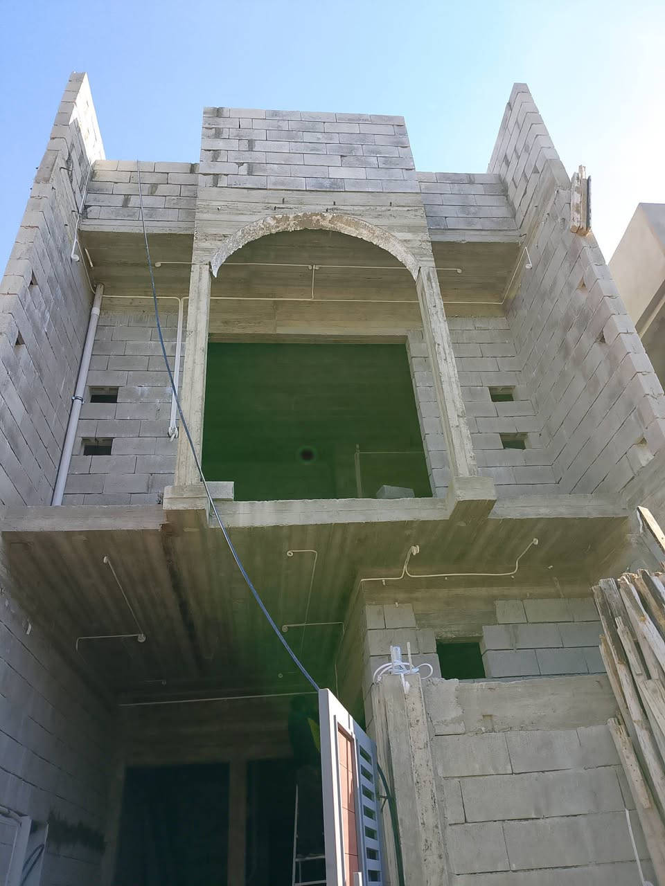( 💡 ابو علي للتأسيسات الكهربائية
_____ 👷🏻‍♂️_____
 تنفيذ جميع #المخططات الكهربائيه  
كادر متخصص في كافة التأسيسات الكهربائية 🏪
⚡️⚡️
#منظومة أنترنيت📡
#منظومة ستلايت TV 📺
#منظومة كاميرات📸
#للأستفسار مراسلة الصفحة 📨
واتساب او للاتصال #هاتف***********📞..
واتساب او للاتصال #هاتف*********** 📞..
