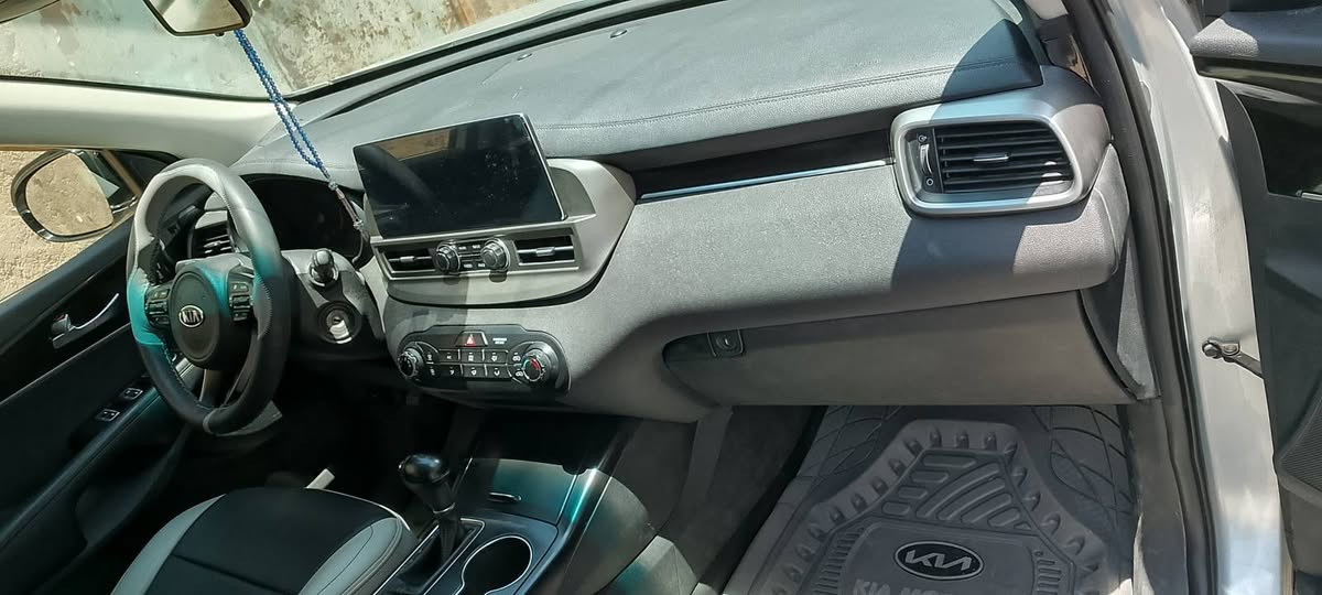 سورنتو 2018 رقم بابل بيها فقط بنيد مبدل اصلي محرك كير تبريد كفالة المكان بغداد الحرية للاتصال *********** للبيع أو المراوس
