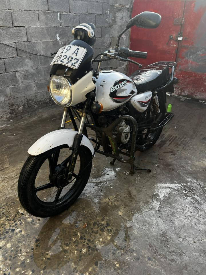 بوكسر موديل 2023 رقم وسنوية بسمي تحويل ثاني السعر١٨٠٠ مكاني المشتل ***********
