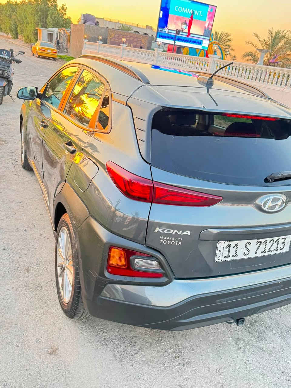 السلام عليكم هونداي كونا وارد امريكي للبيع موديل 2021  السيارة رقم بغداد بسمي  بصمة شاشة تحكم ستيرن وارد  رادار السيار نص فول الرقم الهاتف ***********
