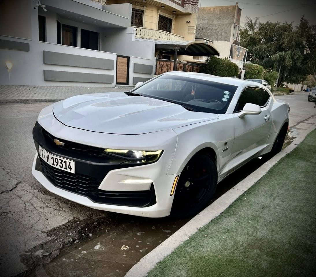 السلام عليكم  للبيع كمارو   RS 2020.                                    4 سلندر (2.0T)  رقم دهوك                          
السيارة اصلها كلين  بيها 3 قطع صبغ داخل العراق                
السيارة ماشية 145000km
السعر  [152]  وبيها مجال

مكان السيارة بغداد اليرموك

للتواصل  ***********
