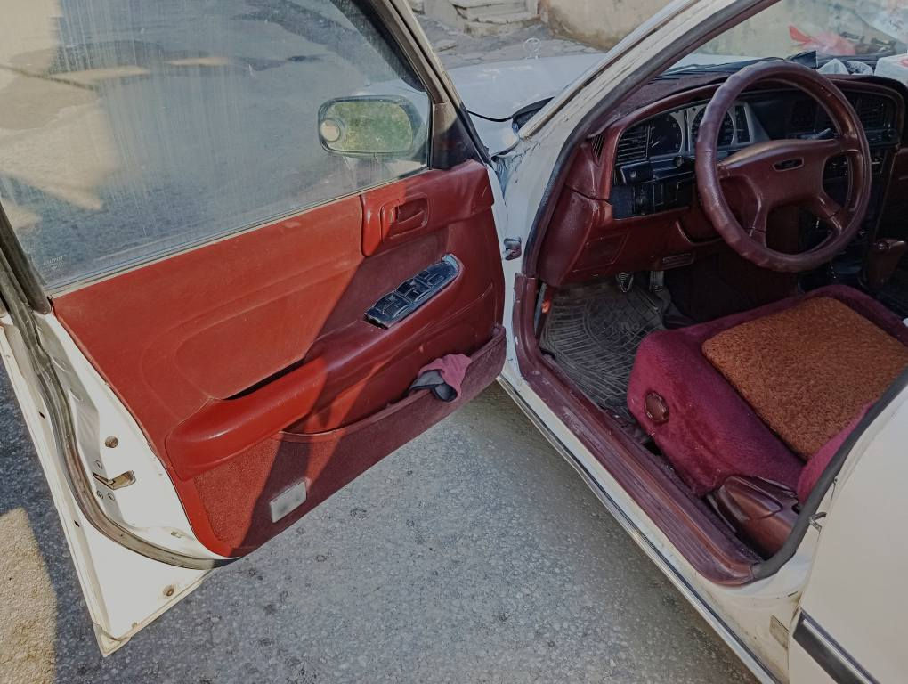 كروسيدا يسرا بلاد محرك كير كهربائيات توب غرفه نظيفه  رقم انكليزي باسمي  تخم تاير تبريد كلها توب السعر 55 وبيها مجال *********** النجف, العراق
