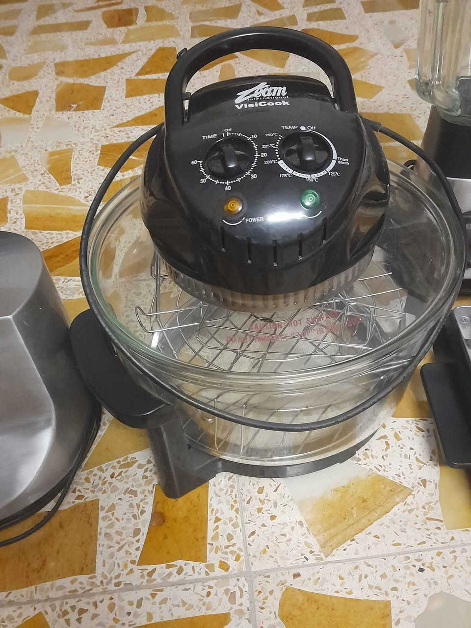 السلام عليكم بايركس اصلي +مثرامة عوزهة دشلي شغالة +قلاية هوائية حجم كبير +خلاط مستعمل +هيتر اخوان كولهن يشتغلن السعر قفل ١٠٠الف هذا رقمي ***********عنواني بغداد بغداد, العراق
