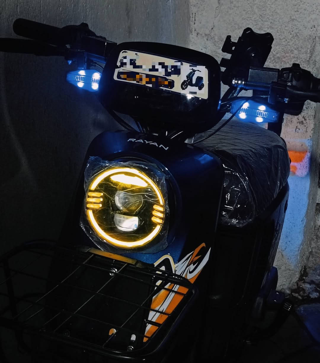 دراجه R9 RAYAN  
 5 بـطااريات 28 أمبير الريان الاصلي دراجه أستخدام اقل من شهر  كامل ملحقاتهه كلشي ماناقص مكان ناصريه مركز السعر راسلني هنا ***********
