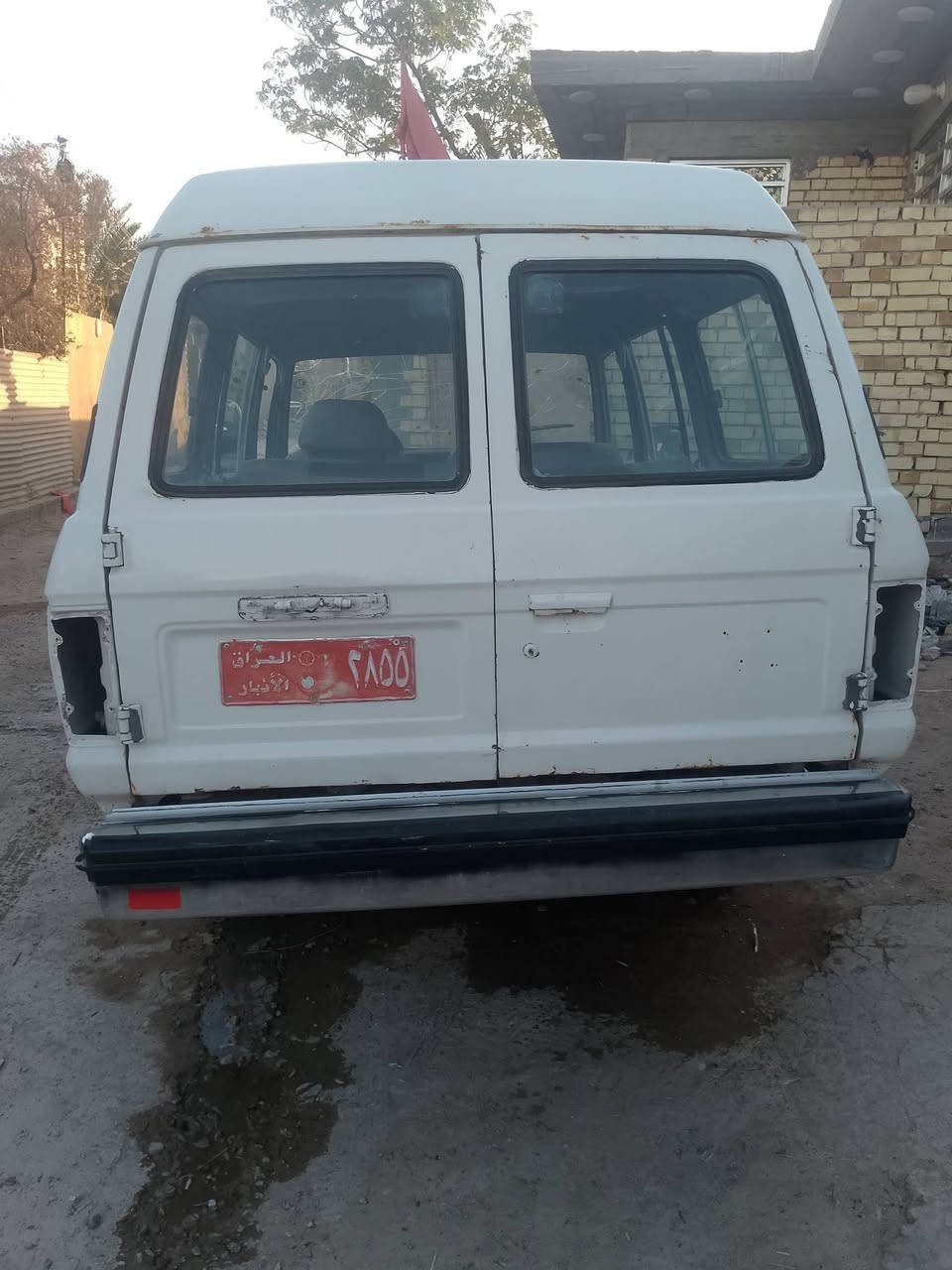 السلام عليكم لاندكروز مكينه ادخن ابلاديه راعيه مااندله السعر ١٤ رقم ***********
