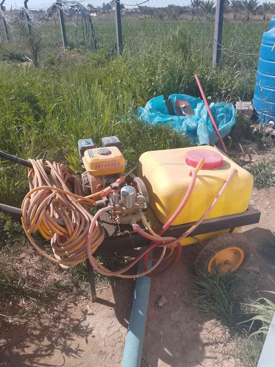 سلام عليكم عندي هولدر للبيع سعة ١٠٠ لتر مستخدم مره واحده  مكاني الشطره
***********
