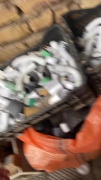 بيبان بهاذ الشكل ٤ قاصه و٣ صاج  القاصه القطعه ٤٠٠ ولصاج القطعه٢٥٠ وكله...