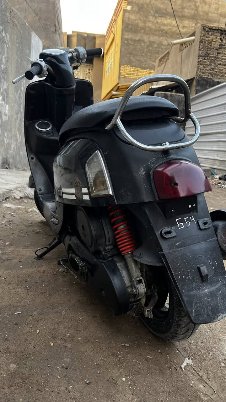 بوليسي حاويه برغي ممفتوح بيه سعر 950وبيه مجال ***********
