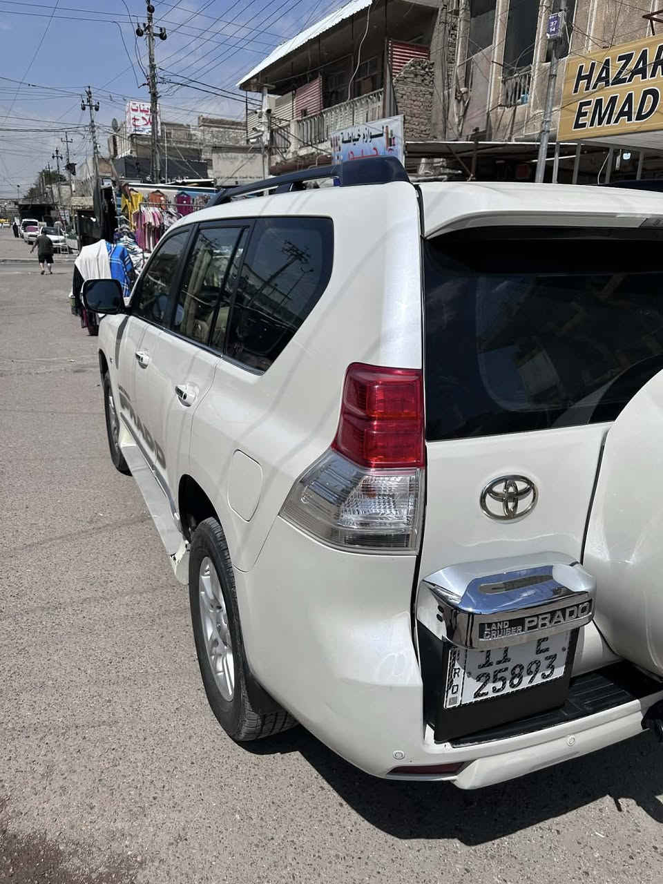 السلام عليكم 
. برادو 2010 خليجي  مواصفات VX. اعلى شي  بالبرادو كويتي المرغوب 

— محرك 6💪
4000cc
ماشيه ٢١٠ ألف 
فول موصفات 
-.بصمه 
.فتحه  
ترحيب 
.كامره وشاشه
//حساس خلفي + حساس امامي 
ورادارت
دبل تناكي  
سبير تعليك 
؛؛؛؛ أ شاير بل مري 
مري شفط
تحكم ستيرن  
مخرج كهرباء
ثلاجة
لدات داخل أبواب السيارة والدشبول 
كامرة وشاشة البلادية 
؛؛بلوتوث اواكس USD
سيدي 6 قراص 
سستم صوت بلاد مجسم 
تبريد 3 قطع ثلج 
7 راكب 
لايت زنون  
مكفوله من كلشي  فقط طخة خفيفة شبرين بالجاملغ الأمامي 
كلشي عل وضع شركه 
مكينه كير كفاله عامة 
حته دعاميات مكفوله 
السعر. 265 ورقة. وبيها مجال 
مكان بغداد. البياع ***********
