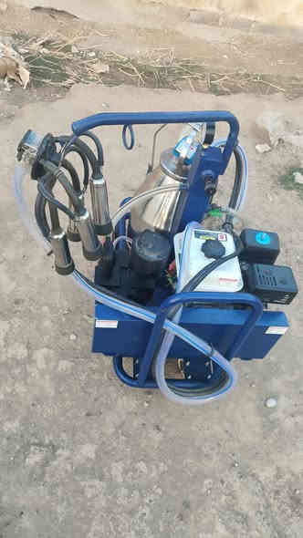 حلابة للبيع
ما مستعمل جديد 
سعر 250 وبي مجال 
***********
