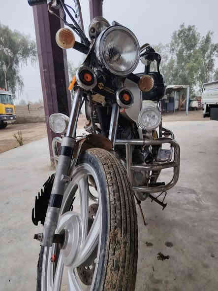 سلام عليكم دراجه جني للبيع موديل 2011كهربائيات كامله أوراق جاهزه مال جناي سعر 450 وبيه مجال مكاني بغداد جسر الفرنسي اتصال ***********/
