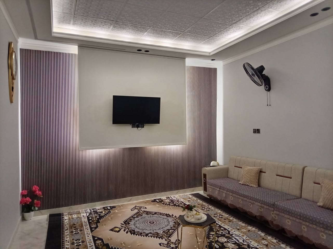 مجموعة من أعمالنا الصبغ والديكور وصبغ الد ور والواجهات
الاستفسار ***********
