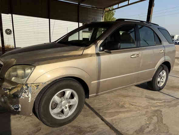 السلام عليكم 
سورنتو ٢٠٠٨ 
وارد امريكي
محرك ٣٨٠٠ 
كير بحاله جيده 
داخل جلد 
رقم سليمانيه 
بيهه جراد بالبنيد و الجاملغات الاماميه 
العنوان واسط قضاء العزيزيه 
***********
السعر ٨٠  و بيهه مجال
