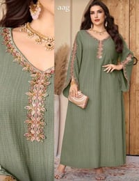 موديل • قابل للتنفيذ • ملابس