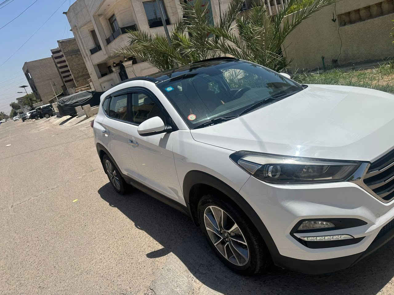 السلام عليكم
توسان خليجي، مكفول موديل ٢٠١٨ كير، محرك ممفتوح بدون صبغ فقط بارد بسيط واضح بالسونار
المواصفات
بانوراما
مري كهرباء مع إشارات
لد وبروجكتور، أمامي
حساسات خلفية
قطعتين تبريد
تغليف جلد، كشنات مع أرضية، نوع ممتاز
دبل، سويج
فرشة، صندوق وأرضيات غير، مستخدمة
شاشة، مع، المسجل الأصلي، 
سبير، منازل
السيارة نظيفة جدا و باسمنه
السعر ١٧٠
ماشية ١٢٢ ألف، حقيقي
مكان السيارة 
بغداد - حي الجامعة
***********
