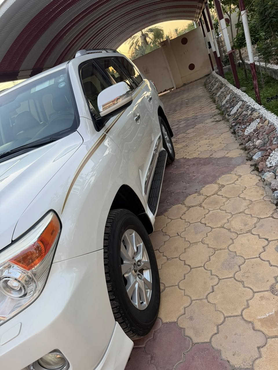 سلام عليكم لاندكروز مديل 2015 بريم اصل بسمي السعر 4 شدات بيه مجال لشراي                 العنوان كربلاء طوريج شط الله رقم الهاتف 08711606811. ***********
