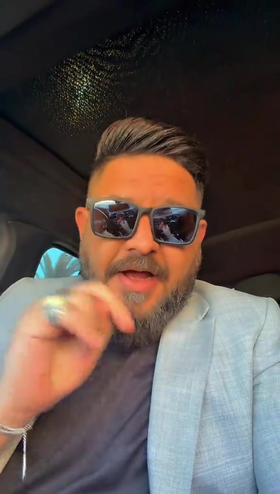 مجموعه هارلم للوكالات التجاريه اليوم تم افتتاح شركه جيتور وسؤيست في مول العراق 🔥‼️ الطابق الاول جناح L1 شارع تجار السيارات  #احمد_المهندس_لتجاره_السيارات 


**إذا كنت صاحب هذا الإعلان وتريد حذفه لأي سبب، رجاءا أرسل رسالة إلى الدعم الفني**
