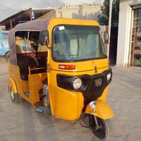 تكتك للبيع موديل ١٩ شهر ١١ رقم بغداد    شرط التحويل  السعر ٥٧٠٠  وبيها...