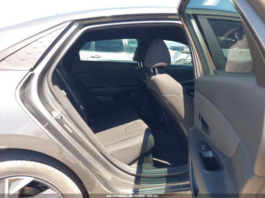 هونداي النترا هايبرد 2025  وارد أمريكي ضربتها موضحة بلصور فئة sel شاشة ديجيتال متصلة تشغيل عن بعد سايد بريك بصمة وهواي مواصفات ماشية 2000 حادثها بنيد وطارف الجاملغ يرجع بارد مكان السيارة عمان المنطقة الحرة
سعر مطروح عمان 126$
***********
