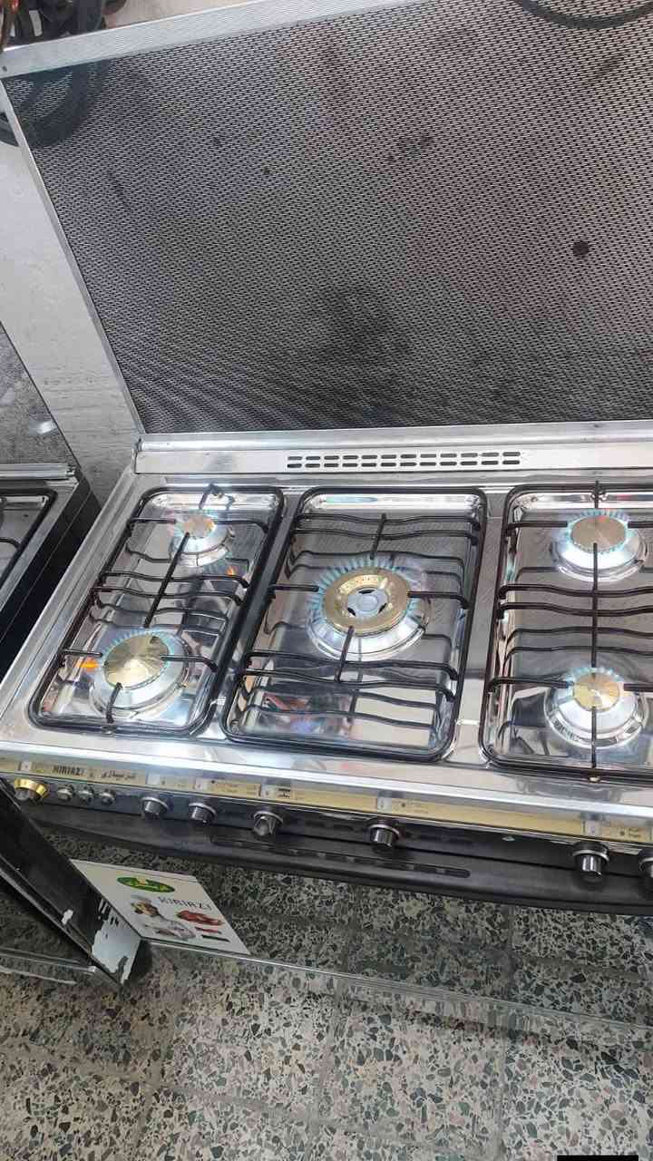 اللهم صل على محمد وال محمد. متوفر طباخات باله نظافة ونار ميه بالميه وانبيع شرط الفحص 🔥 ويوجد توصيل داخل الناصريه والاقضية🚙 

نوعيات الطباخات ايطالي ومصري كريازي وفرش
 ويونفرسال وايديال ورويال 
قياس 90 و 80 

الحجز والاستفسار الخاص💬 مفتوح ويتم الرد باسرع وقت


**إذا كنت صاحب هذا الإعلان وتريد حذفه لأي سبب، رجاءا أرسل رسالة إلى الدعم الفني**