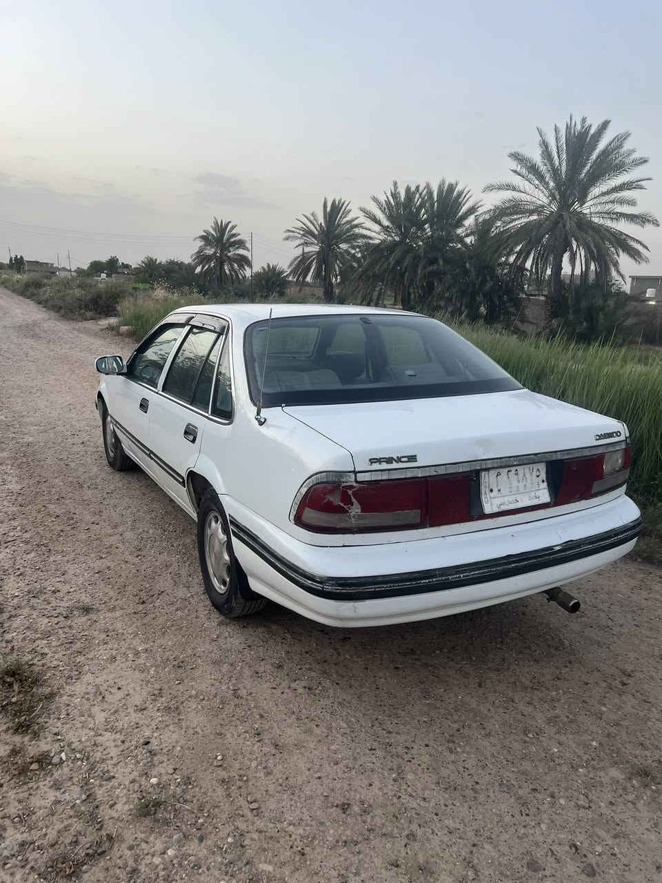 سلام عليكم للبيع دايو برنس موديل 94 كير ومكينه نضاف خير من الله غرفته حلوه صدره زين 
تحويل ثاني يوم سعر 35 مكان السياره الرضوانيه خط السريع
رقم ***********
