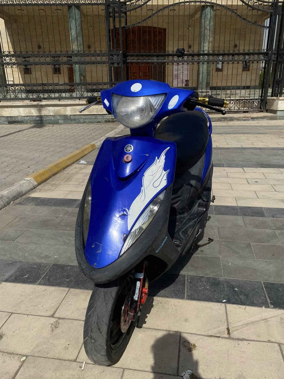 سلام عليكم ماكس عدله للبيع دراجه بلاد
وبيها ملاحضات 
السعر ٦٠٠ وبيها مجال حك الجيه 
مكاني بغداد ساحت مضفر 
***********
