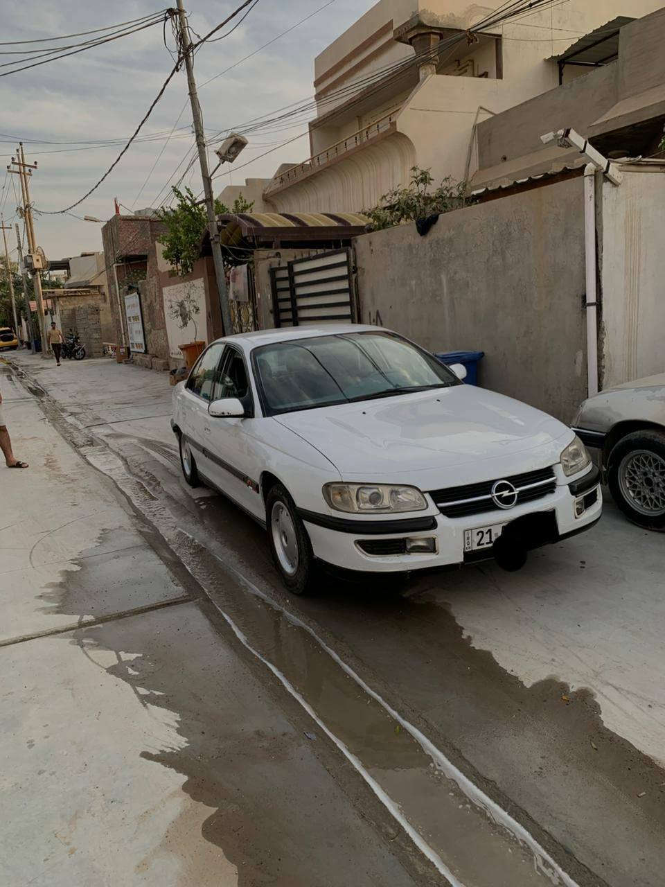 اوبل بزون موديل 95 محرك 20 فل قبق اسود بدون صبخ سنويه بسمي لحد 28  كوبون بانزين سعر 45 بي مجال عنواني كركوك ***********
