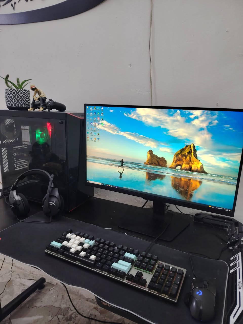 السلام عليكم اخوان pc للبيع معه الملحقات
التجميع نضيفه الله شاهد السعر 700الف مكاني بغداد الدوره ابو دشير رقمي ***********
CPU: i5-9600K
GPU: NVIDIA GTX 1660 Ti
Motherboard: MSI Z390-A PRO
RAM: 16GB  3000MHz
PSU: 600w 
500GB NVMe M.2 
500GB HDD
128GB SSD
UPS: MA1500 MaXMa
الملحقات:
الشاشة:
SAMSUNG: 1440 ips 27 0.5MS 180h
كيبورد:
ميكانيكي AOC
سماعات:
HyperX Cloud Stinger S
ماوس :
G502 لوجتك 
موس باد Rgp
مولاحضه الميز مو ويه pc
