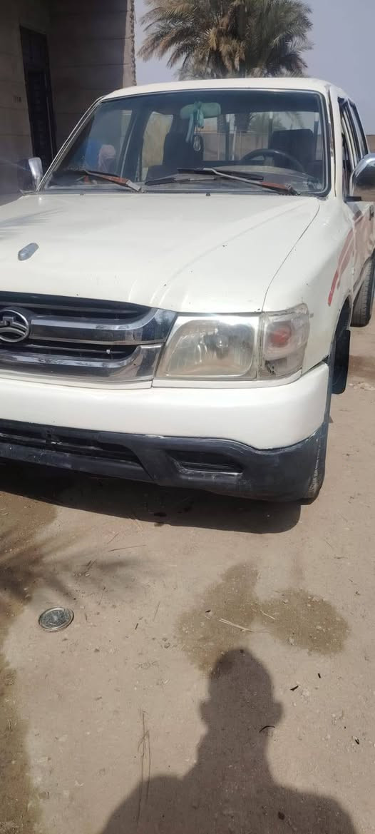 دير منفيس 2006 جاهزه مكينه كير اكسل شاصي سياره نظيفه مال شغل سعرها 16وبيها مجال مكانها ديوانيه قضاء عفك ***********
