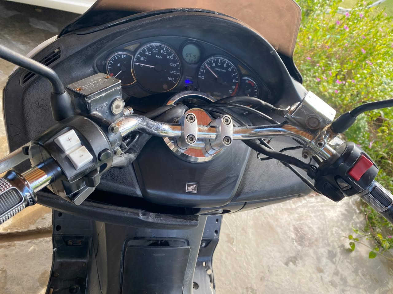 السلام عليكم
فورزا 08شغاله كامله كهربائيات فول شلعه 
***********
