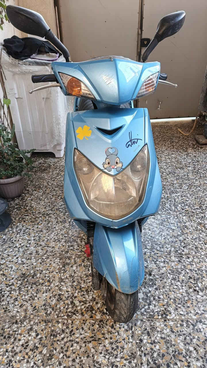 سلام عليكم سكنس فحل كابريتر دراجه كلها شغاله كفرات مختم ختم واحد مكينه بلاديه سلف هندر كهربايات كلها شغاله شلعه ومعدل مفول دراجه كلها بلاديه ناعمه جيب فيتر وفحص اوراق كامله بسمي السعر ٥٥٠المكان بغداد الحسينيه مال راشديه***********
