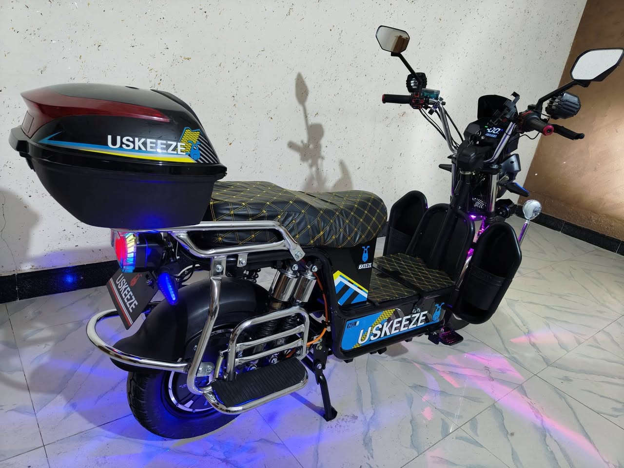 للبيع دراجه شحن 6 باتري موديل 25نضافه فول السعر 625
***********
***********
