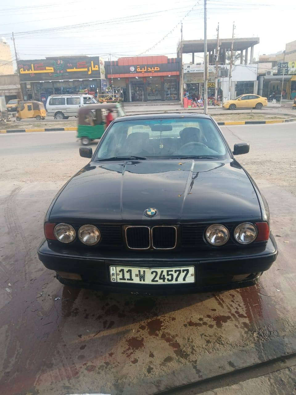 السلام عليكم
بي ام للبيع ٥٣٥ محرك مسكر وكير خير من الله موديل ١٩٩٠ مصبوغه عام مابيه اي ظربه تبريد شغال  كهربائيات شغاله نقص شغلات بسيطه ذارع ماسحه +بوش طبلات خلفيه رقم بغداد دولي جديد السعر ٥٠ وبيه مجال  رقم الهاتف 
***********
