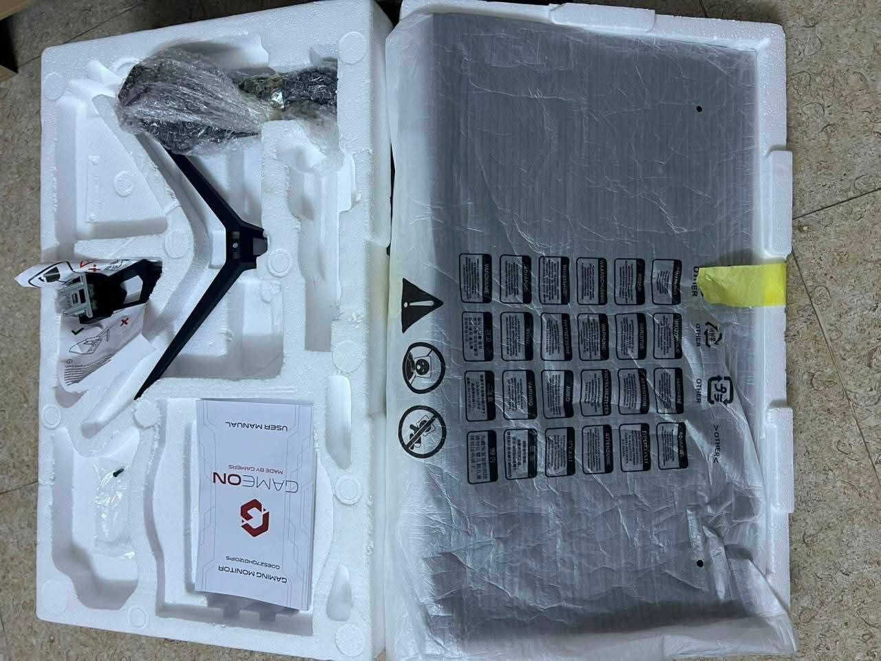 رقم ***********
شاشه كيم اون حجم 24 هرتزيه 120  جديده ستعمال  سبوعين كامل ملحقاتها  السعر 120  عنوان بغداد حي اور
