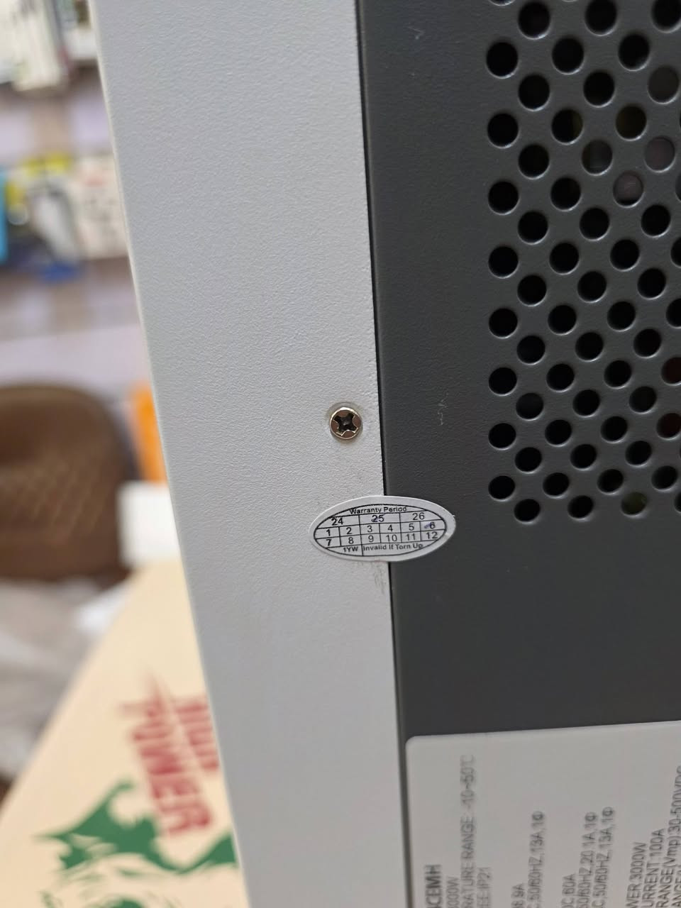 انفيرتر طاقة شمسية جديد غير مستخدم 
مواصفاته نظام 24 فولت يجهز13 امبير
يمكن ربط 6 الواح طاقة شمسية يدعم 
جميع انواع البطاريات نوعيه مضبوطه
   والبيع مع ضمان لمدة سنتان ومزود 
      بأنظمة حماية داخلي ومراوح 
  توربو للتبريد  ومنفذ للبطارية ليثيوم 

           🔋السعر 290  الف 🔋
      يتوفر توصيل لكل العراق  مكاني
 بغداد باب الشرجي ***********
