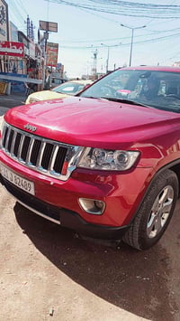 جيب 12 خليجيه بيهه اربع قطع كلير السياره فول  السعر 135 07713007595