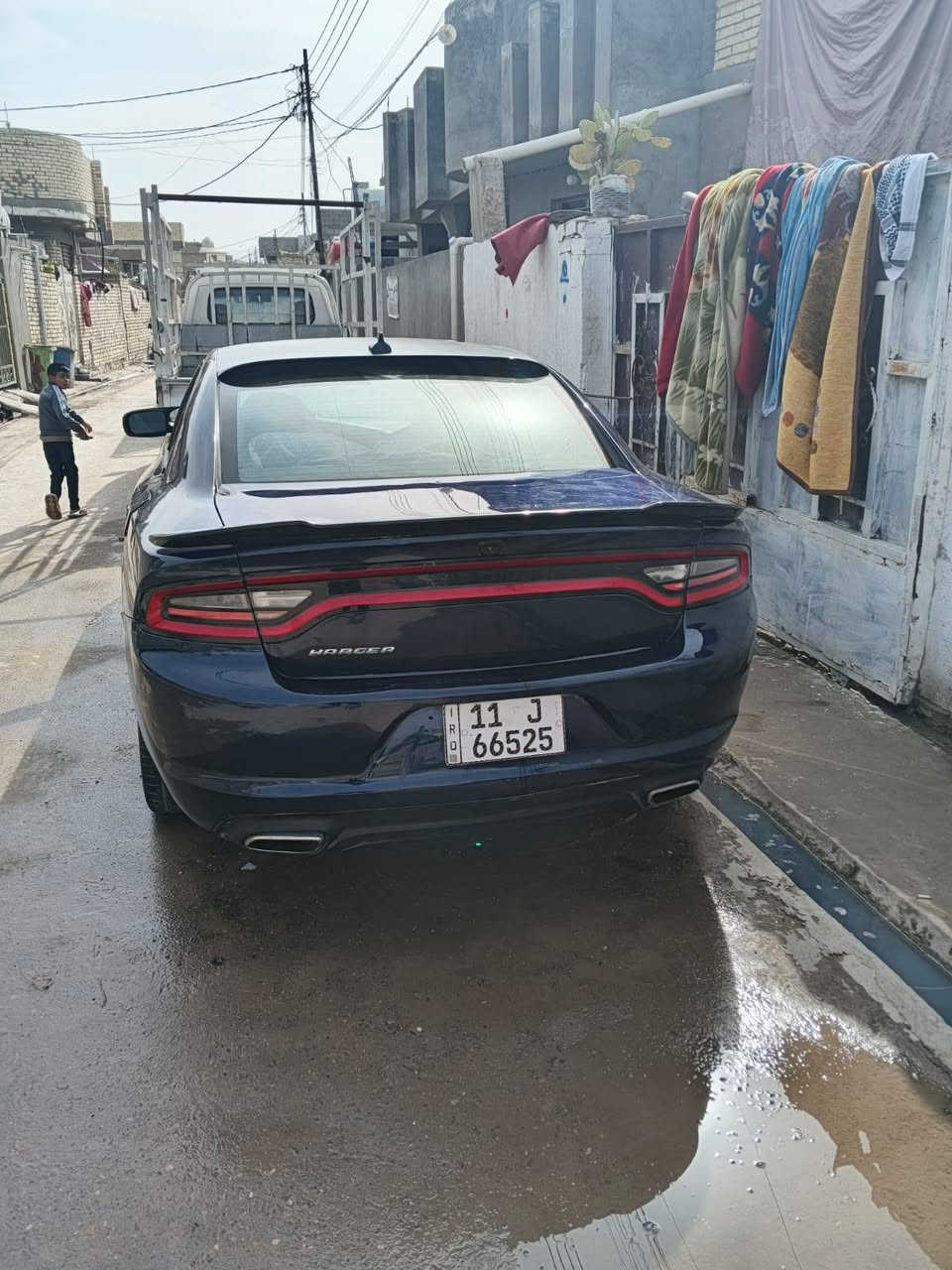 سلام عليكم للبيع جارجر موديل 2017 اصل سياره جاهزه مكينه ٣٦٠٠ كير جديد تخم تاير رقم بغداد بسمي سياره فول مواصفات فتحه كشنات حضن رقم***********اسعره 155وبيه مجال مكاني بغداد
